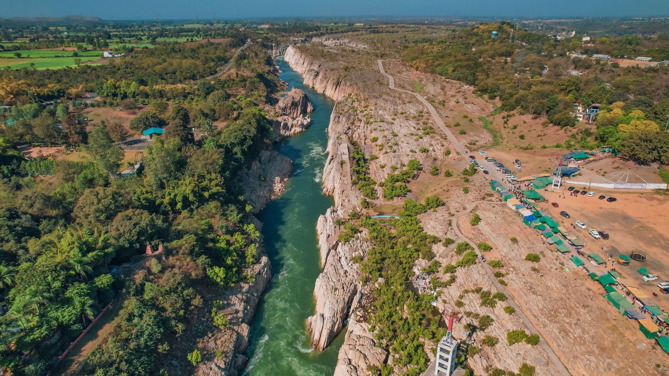 Madhya Pradesh / Pachmarhi (Ex-Pipariya / Jabalpur)